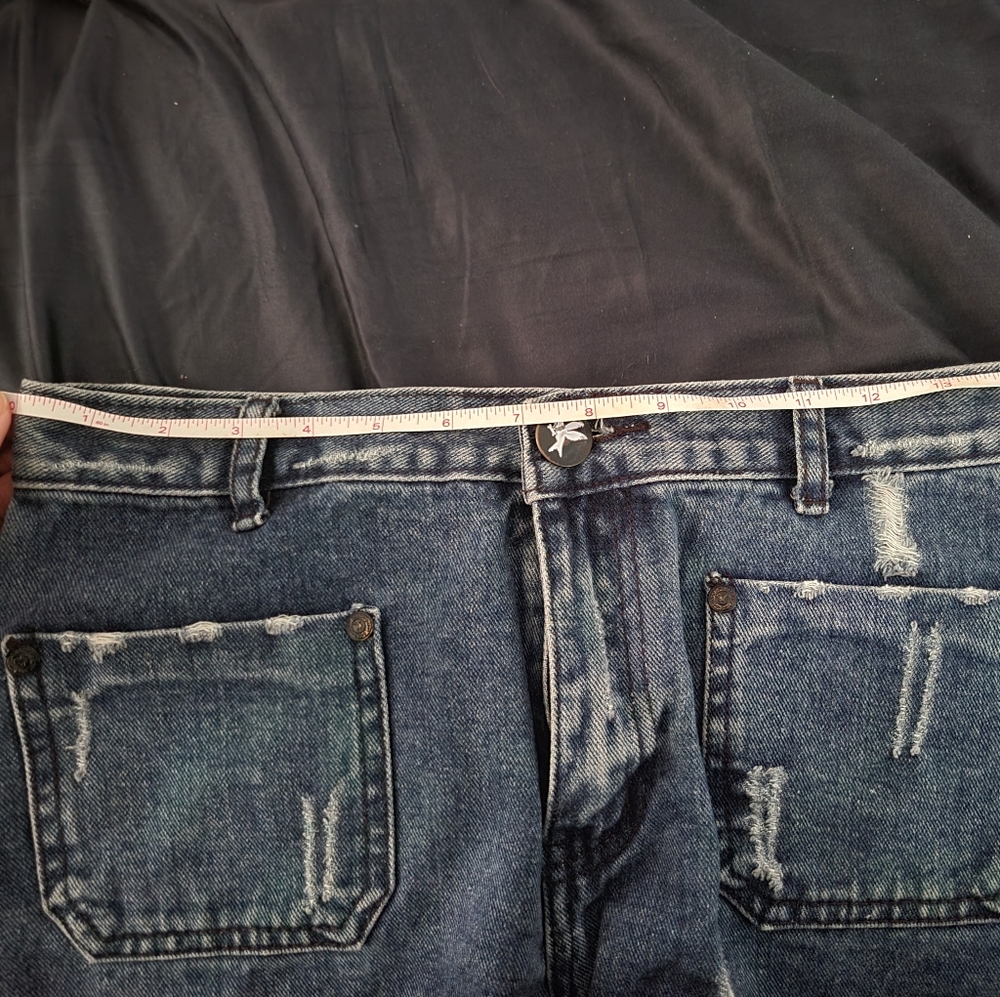 Jean Shorts - Picture 7 of 7